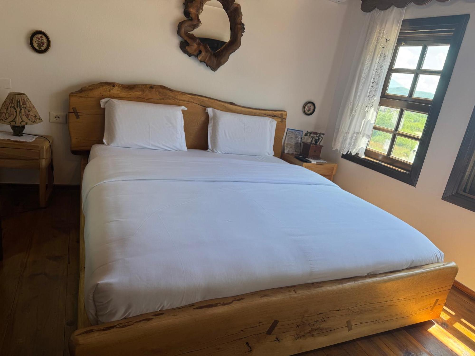 Hotel Ansel Berat Exteriér fotografie