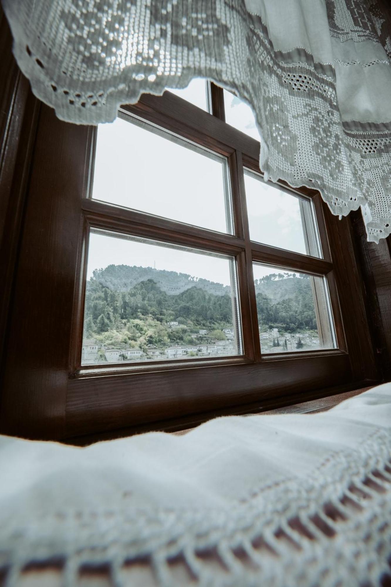 Hotel Ansel Berat Exteriér fotografie