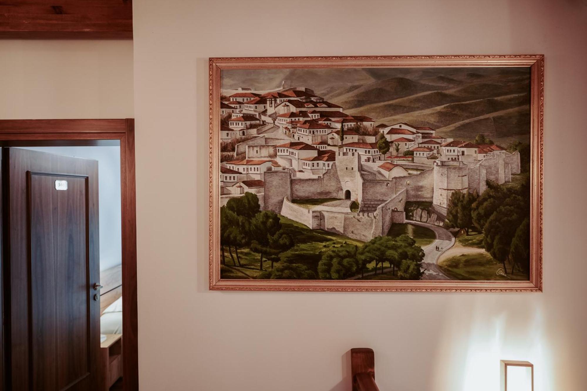 Hotel Ansel Berat Exteriér fotografie